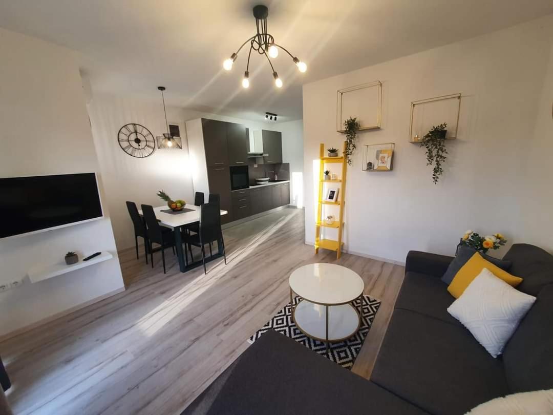 Apartments Mena Bibinje Dış mekan fotoğraf