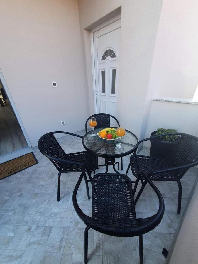 Apartments Mena Bibinje Dış mekan fotoğraf