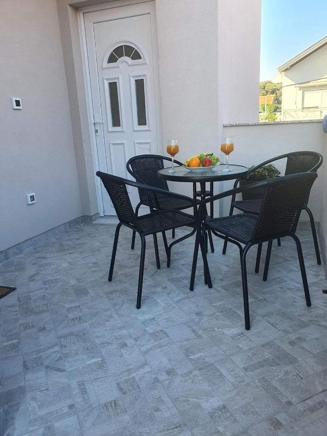 Apartments Mena Bibinje Dış mekan fotoğraf